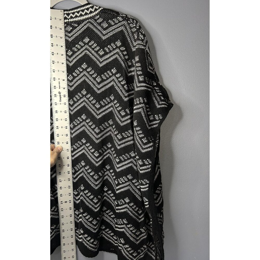 Eight Eight Eight Aztec Sweater Womens XL Black White Open Poncho Knit Cardigan - Picture 9 of 14